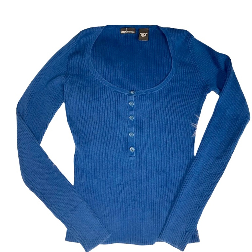 *SOLD* mods international blue button sweater top